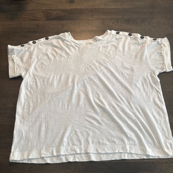 LOFT Tops - Great condition LOFT white tee